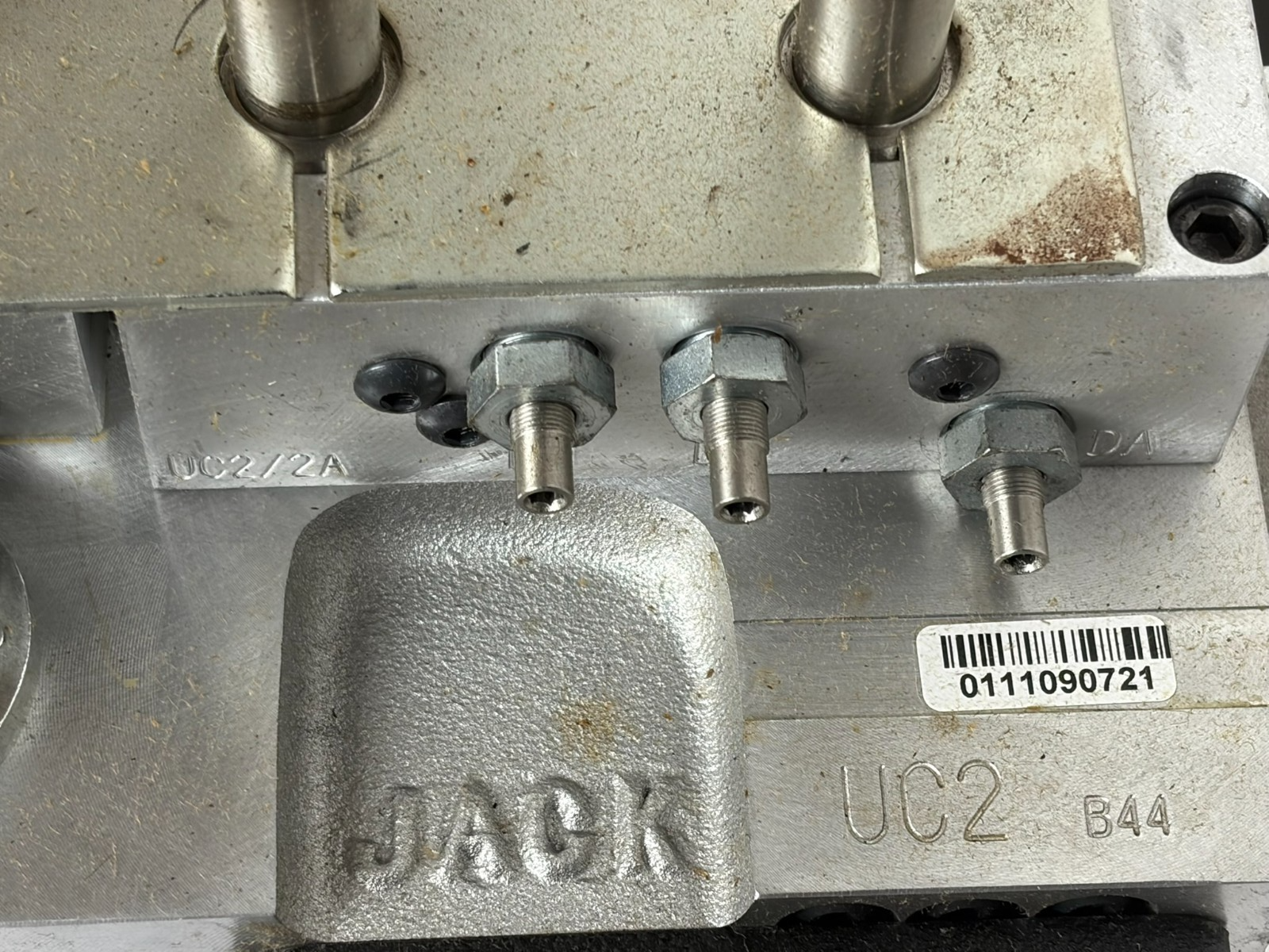 Used Maxton UC2 Hydraulic Elevator Control Valve Jack Pump Block B44 0111090721