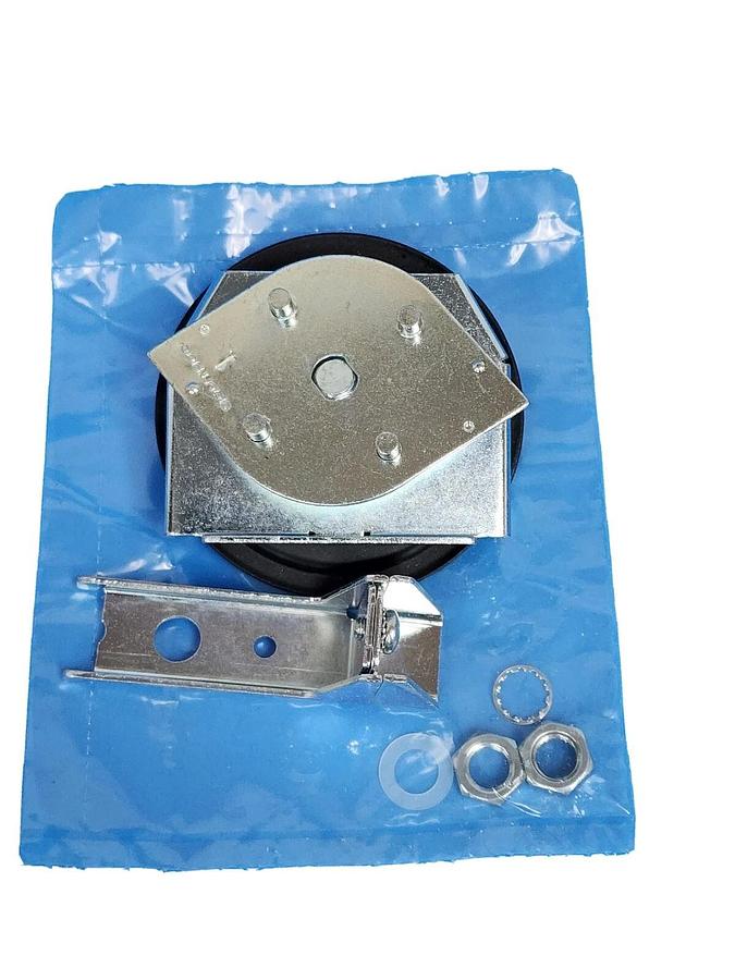 Used NIB SOUTHCO 01-13-35A FLUSH CUP, MID-SIZE LATCH SOUTHCO 01-13-35
