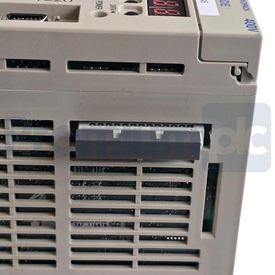 Used Yaskawa SGDH-30DE / SGDH30DE Sigma II Servopack Amplifier 3kW 400V 11.9A NSNP
