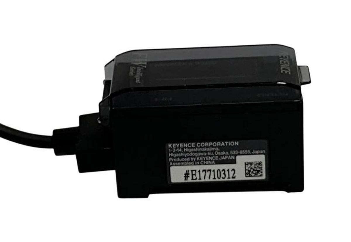 KEYENCE FW-V20P / FWV20P Intelligent Series AMPLIFIER PNP SENSOR 24VDC NSMP