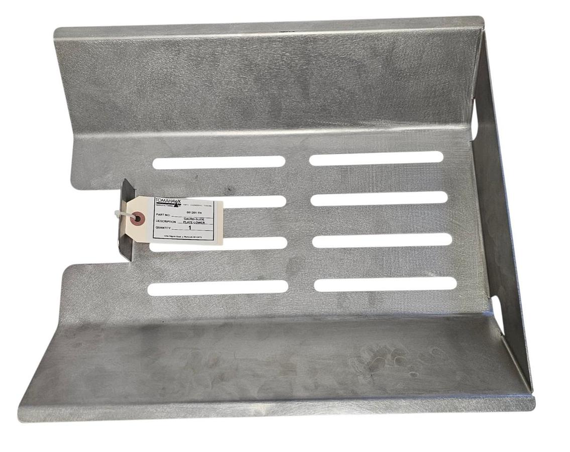 Used NIB TOMAHAWK 001201-TH GAURD-SLIDE PLATE-LOWER 001201TH
