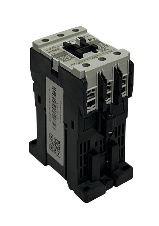 Used FUJI ELECTRIC SC-E2S/G / SE51AG IEC CONTACTOR 50A 600VAC MAX SC-E2SG USNP