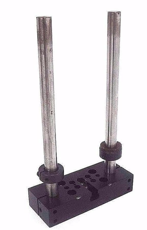 Used ROBOHAND DLT-12EB-1 LINEAR SLIDE ASSEBLY, DLT12EB1