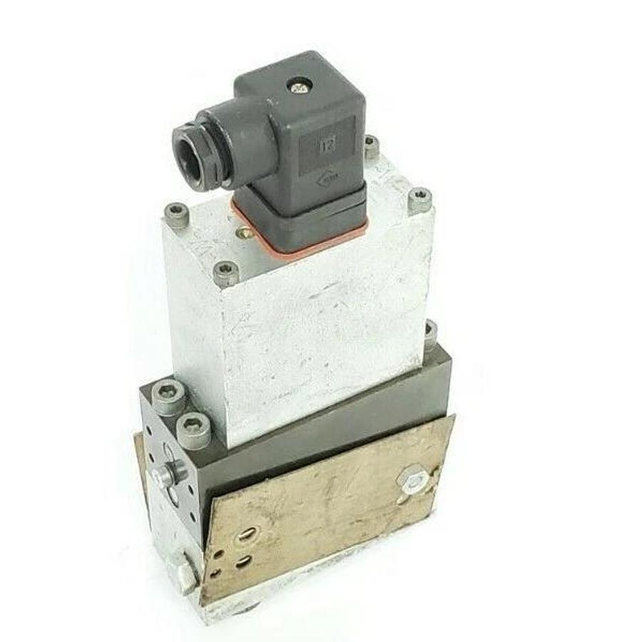 NEW ENERPAC VP22 SOLENOID VALVE 110 VAC, 5000 PSI (350 BAR) VP-22-0501