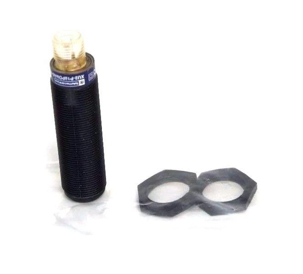 Used NIB TELEMECANIQUE XU2P18PD9AB PHOTOELECTRIC SENSOR UE:12..24VDC XU2-P18PD9AB