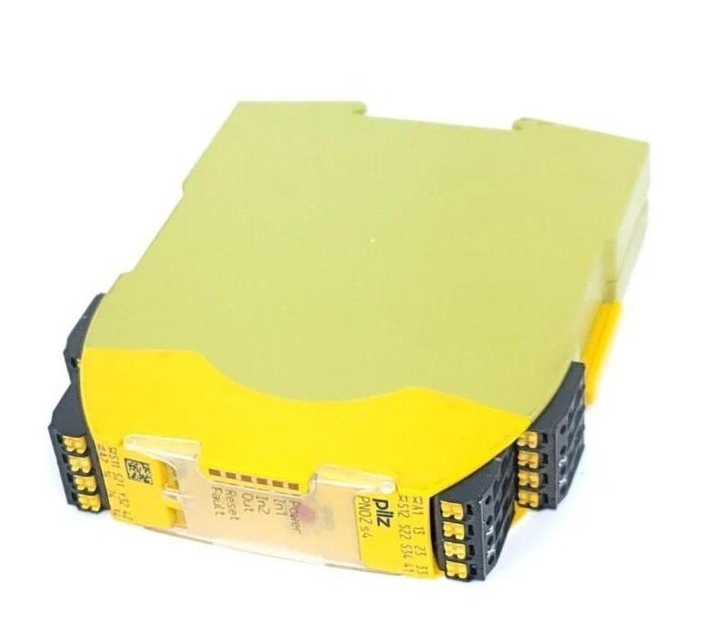 Used PILZ PNOZ S4 C 24VDC 3n/o 1n/c STANDALONE SAFETY RELAY 751104 PNOZS4C