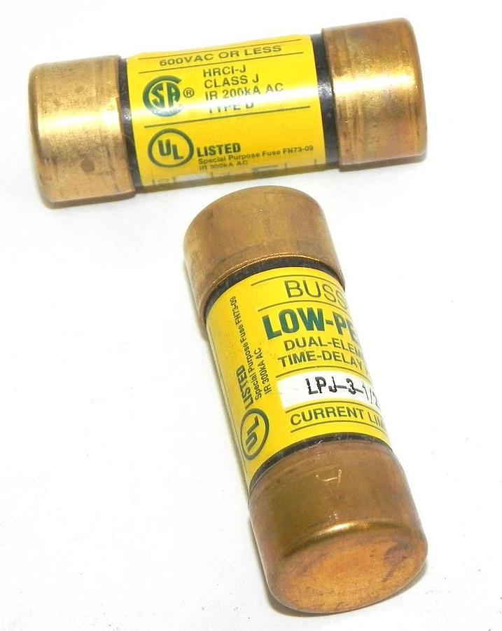 Used LOT OF 2 BUSSMANN LPJ-3-1/2SP LOW-PEAK FUSES 600V CLASS J
