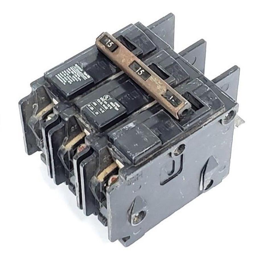 Used ITE SIEMENS BQ3B015 CIRCUIT BREAKER 15A 3 POLE HACR 240V BQ