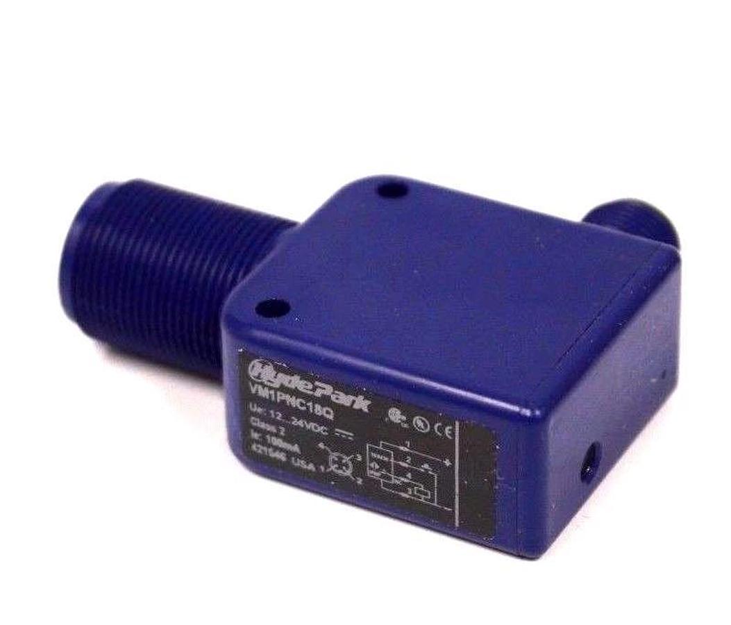 Used NIB HYDE PARK SCHNEIDER VM1PNC18Q ULTRASONIC PROXIMITY SENSOR VM1-PNC-18-Q