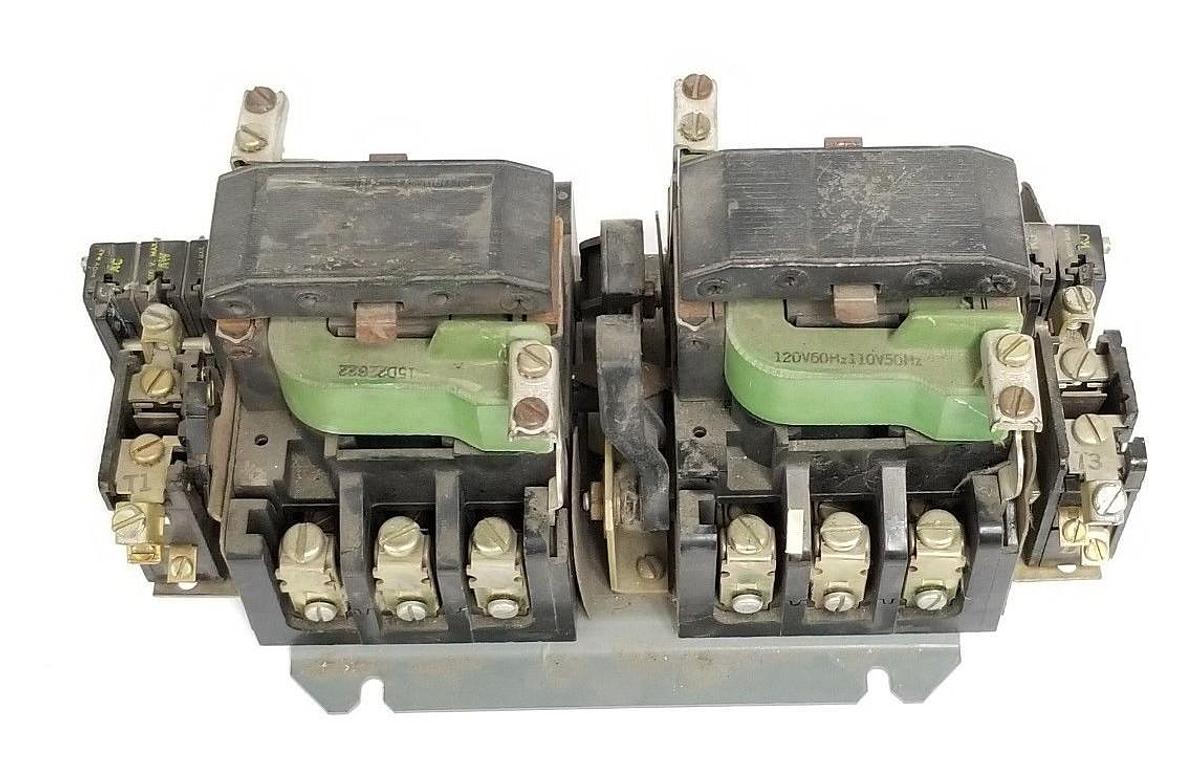 Used GENERAL ELECTRIC CONTACTOR ASSEMBLY W/ 15D22G22 COILS, 124D028, CR124 RELAYS