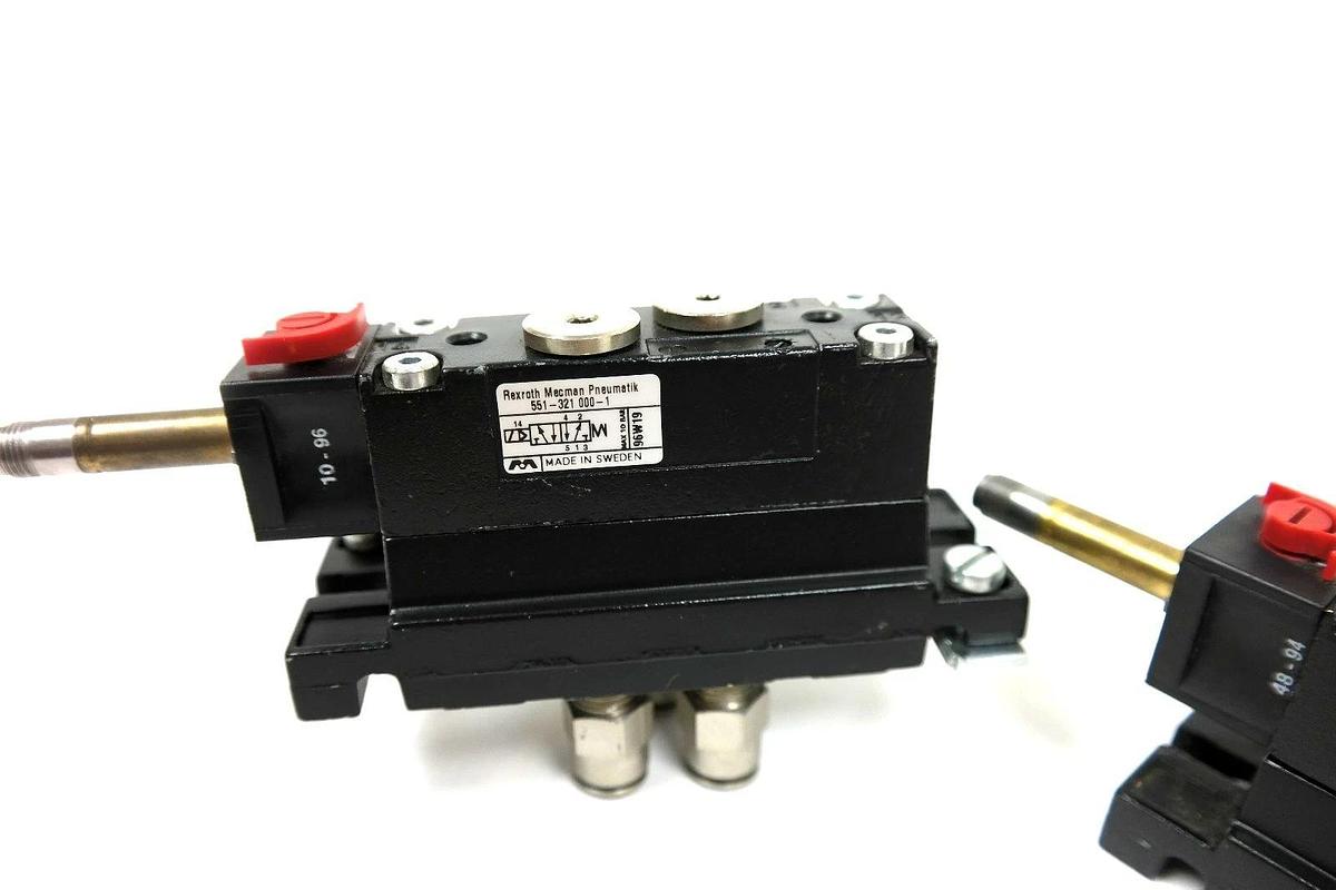 Used LOT OF 2 REXROTH MECMAN PNEUMATIK 551-321 000-1 VALVE 5/2 R1/8'' 551321 0001
