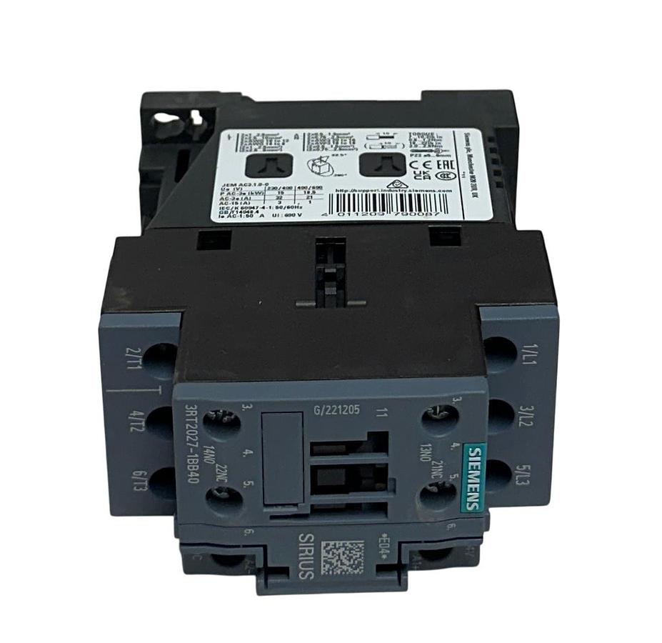 Used SIEMENS 3RT2027-1BB40 / 3RT20271BB40 SIRIUS IEC MAGNETIC CONTACTOR 32A 24V NSMP