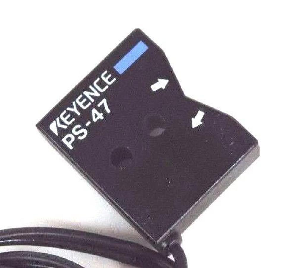 Used KEYENCE PS-47 PHOTOELECTRIC SENSOR HEAD PS47