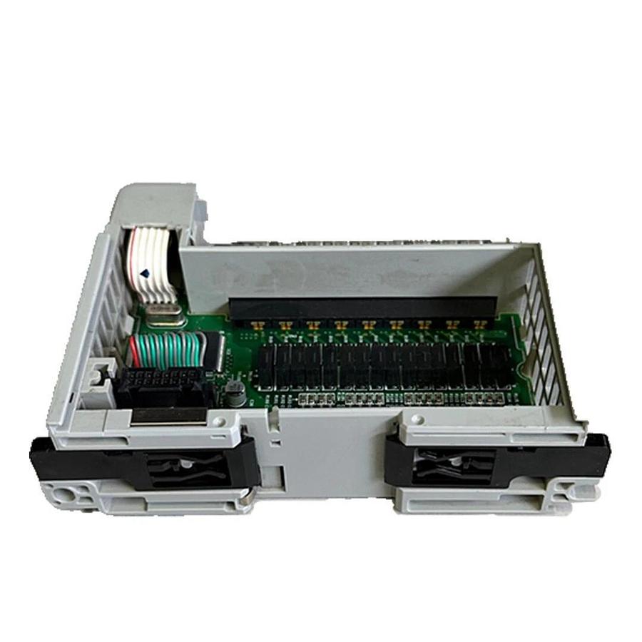 Used ALLEN BRADLEY 1769-OV16 /B Compact I/O 16-PT SINKING OUTPUT MODULE 1769OV16