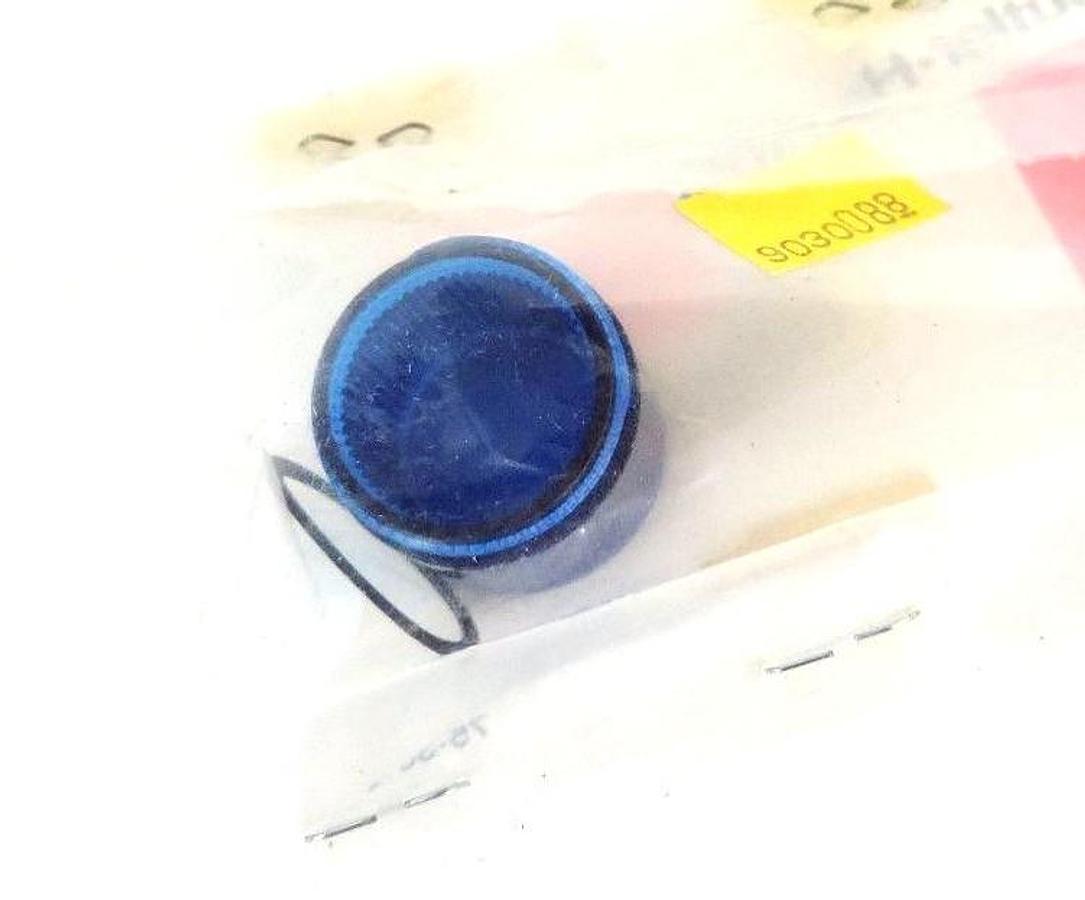 Used NEW CUTLER-HAMMER 10250TC24 LENS BLUE FOR INDICATING LIGHT PLASTIC