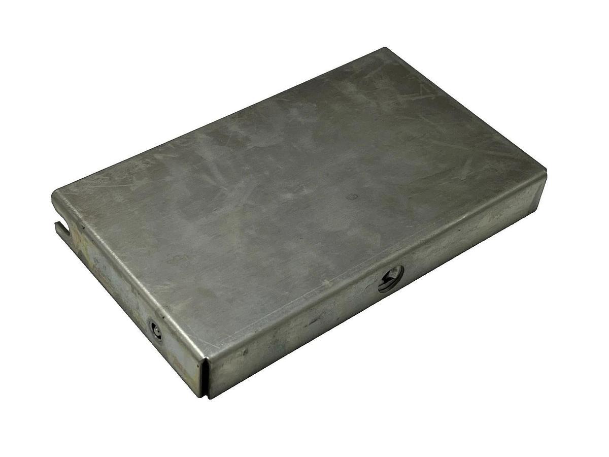 Used Honeywell 51401525-100 Rev A 15-Slot Chassis w/ (2) 51304485-100 Digital Modules