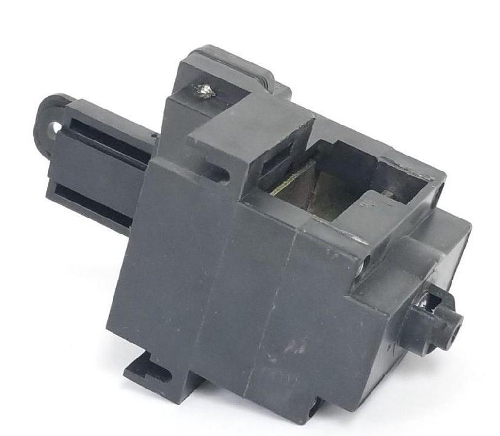 Used SQUARE D 9007-CO3 SNAP SWITCH SER. A W/ AUXILIARY CONTACT MOUNT BLOCK