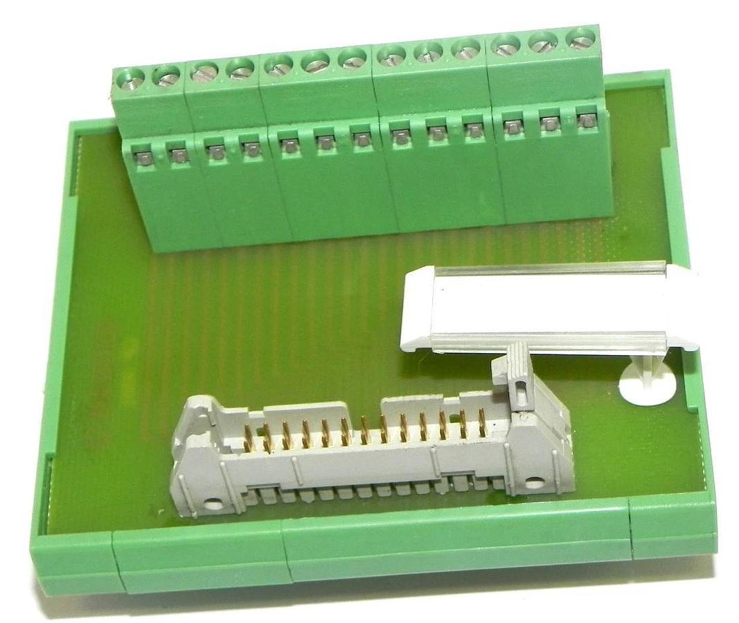 Used PHEONIX CONTACT 2281050 MODULE FLKM 26 CH. NO. 3250242-0