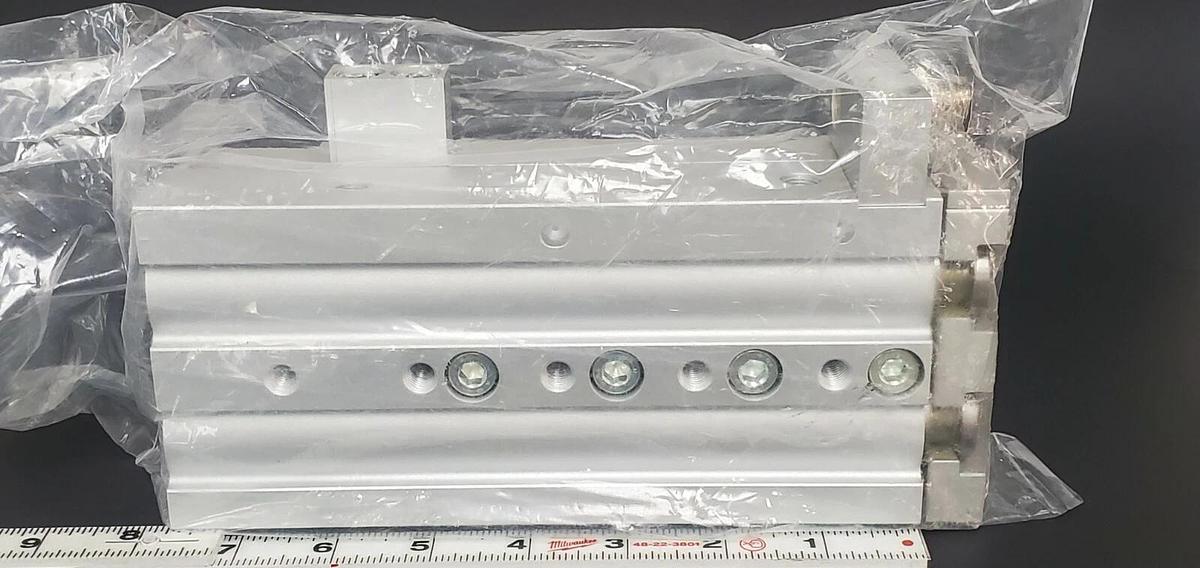 Used NEW SMC MXS25-100AS AIR SLIDE TABLE CYLINDER MXS25100AS, MAX. 0.5~0.7MPa
