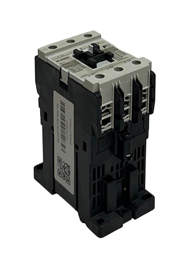 Used FUJI ELECTRIC SC-E2S/G / SE51AG IEC CONTACTOR 50A 600VAC MAX SC-E2SG USNP