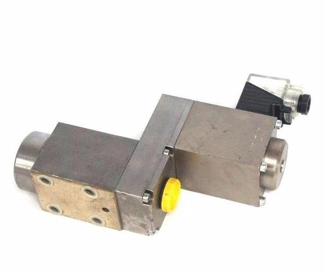 Used HAUHINCO FAB. NR. 11348.05 SOLENOID VALVE TYPE 6546749 MEDIUM HFA