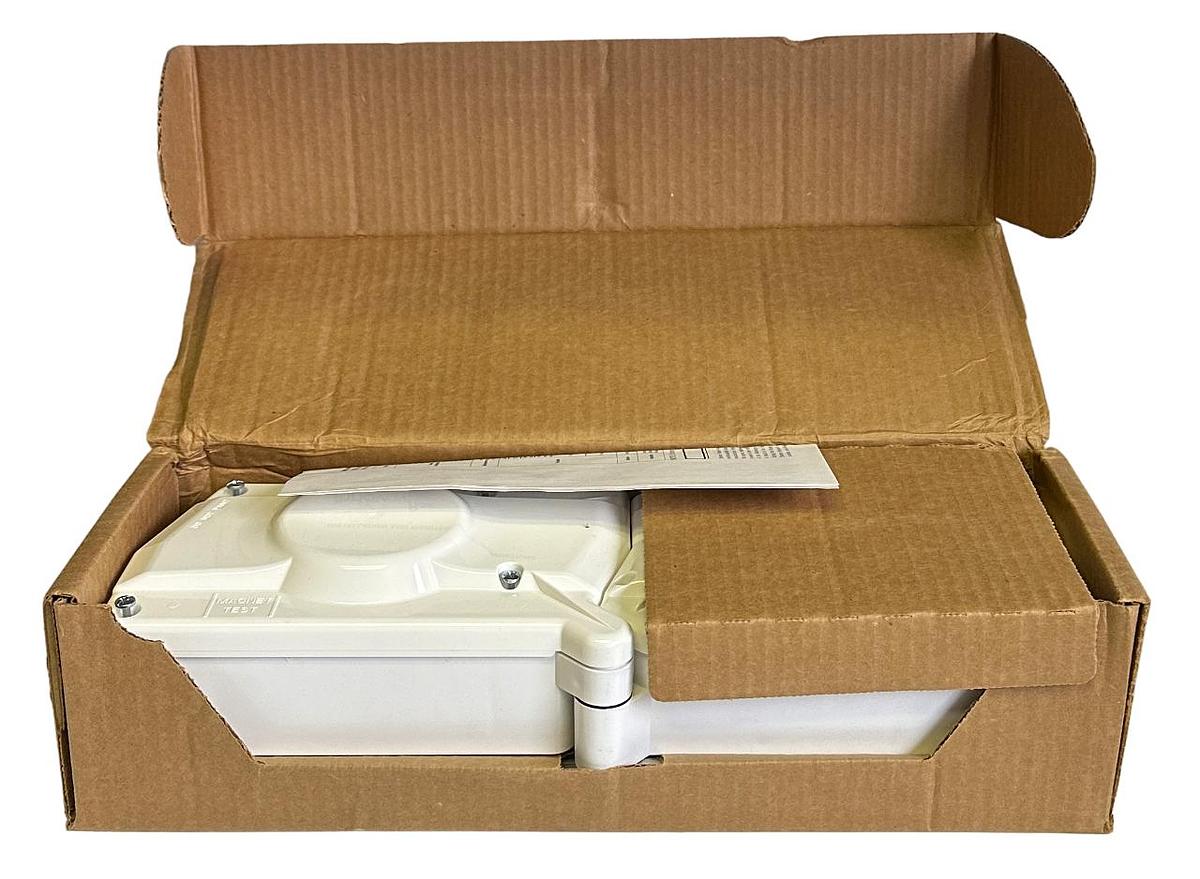Used NEW SYSTEM SENSOR D4120W 4-WIRE DUCT SMOKE DETECTOR *MISSING SENSOR HEAD 2D51