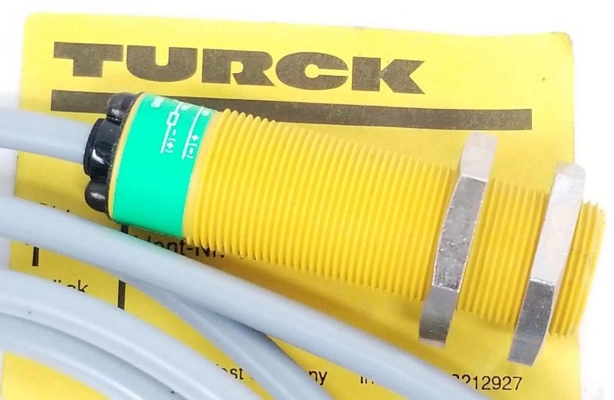 Used NEW TURCK NI8-S18-AD4X PLASTIC BARREL WITH CABLE IDENT. NO. 44562