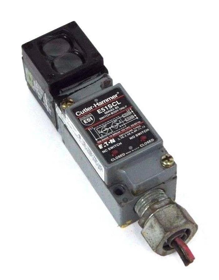 Used CUTLER-HAMMER E51DP4 SER. B3 PHOTOELECTRIC HEAD W/ E51SCL & E51RC