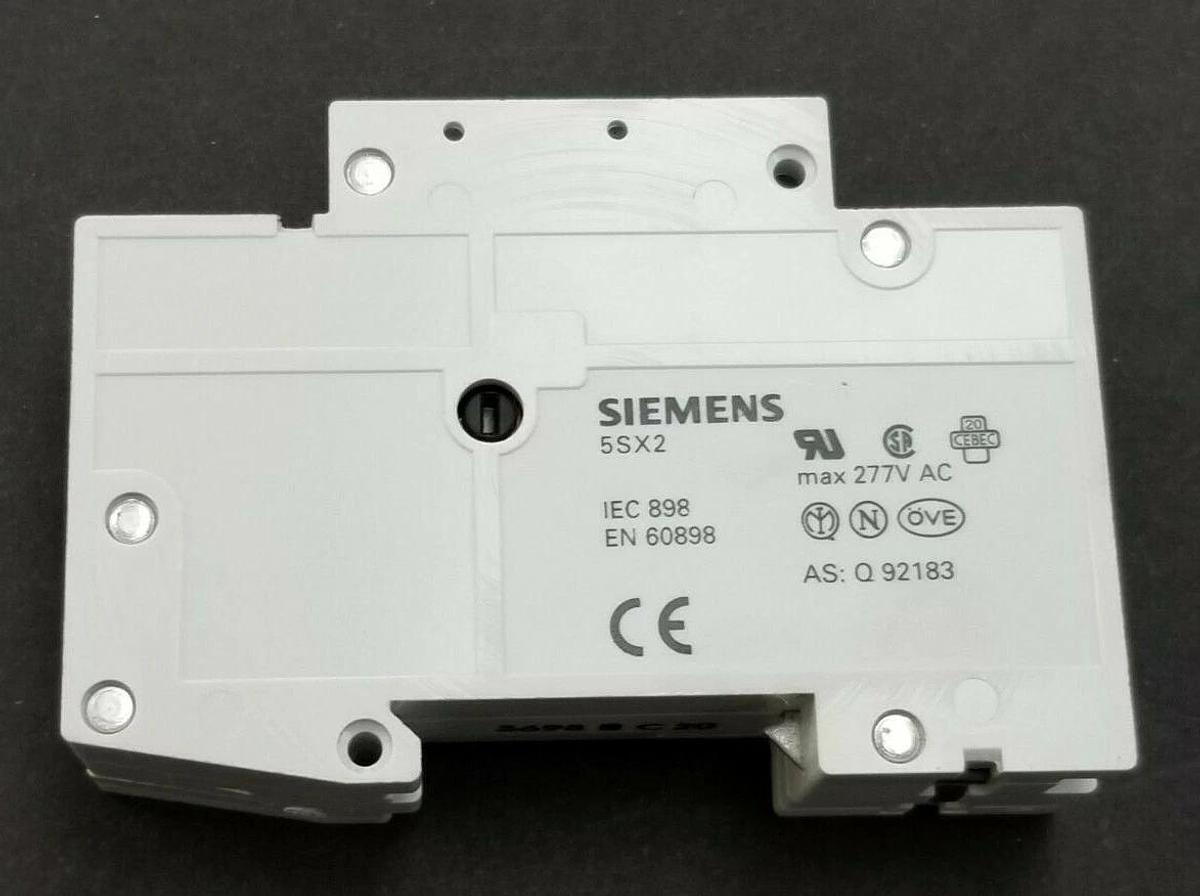Used SIEMENS 5SX21-C20 CIRCUIT BREAKER 230/400V IEC 898 W/ 5SX9100-HS CONTACT BLOCK