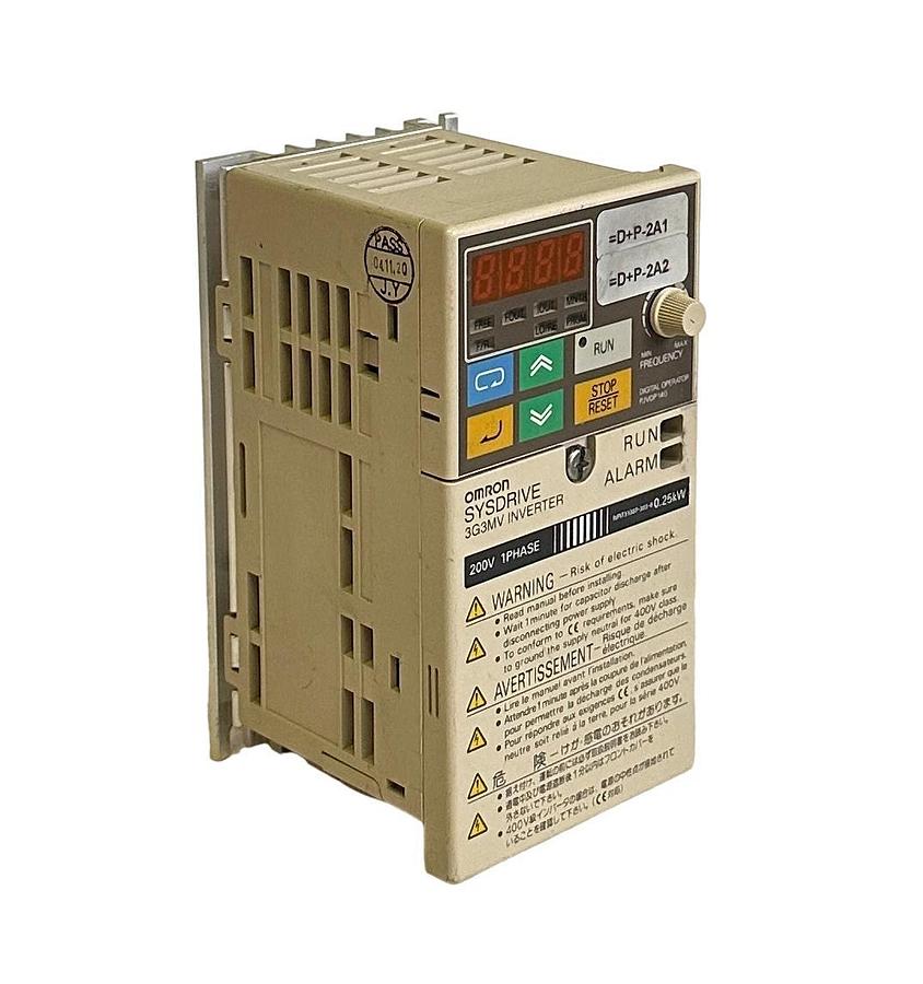 Used OMRON 3G3MV-AB002 / 3G3MVAB002 SYSDRIVE 3G3MV INVERTER DRIVE 200-240VAC 1PH 3.5A