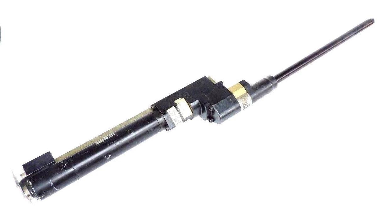 Used ATLAS COPCO QRT-62-200-O NUT RUNNER W/ BSM-28120A-R2.5 SERVO & QMR-62-32-ROT