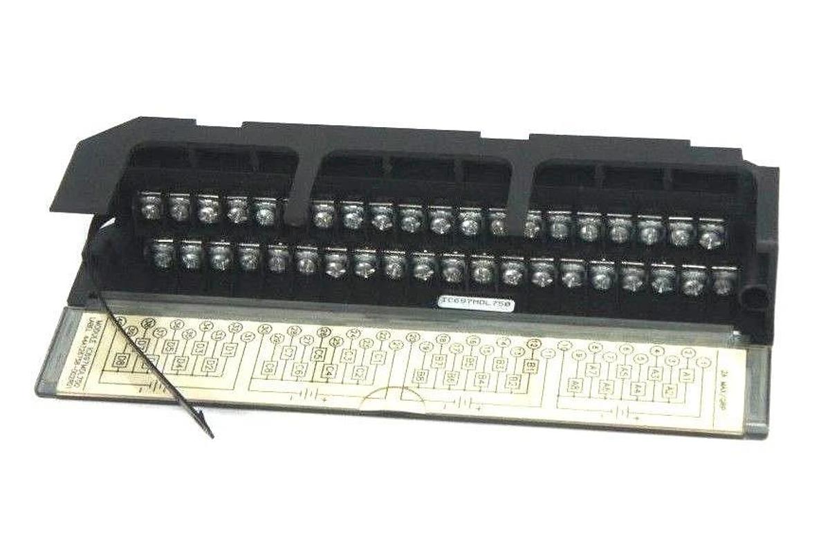 Used GE FANUC 44C715459-001R01 PLC CONNECTOR HOUSING ASSEMBLY