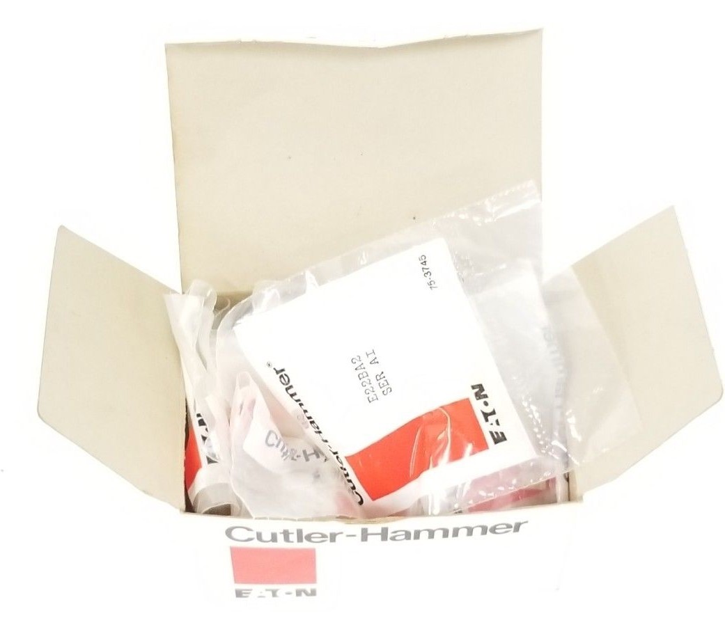 BOX OF 10 NEW EATON CUTLER-HAMMER E22BA2 SER. AI OPERATOR PLUGS SER. A1