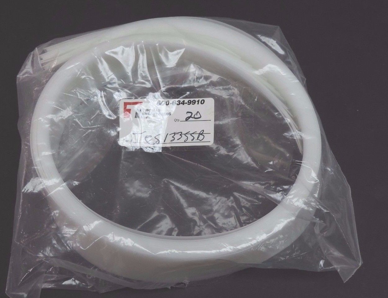 Used LOT OF 20 THOMAS ENGINEERING TCS13355B PLENUM INLET SEAL 2-1/4"' W, 32" LENGTH