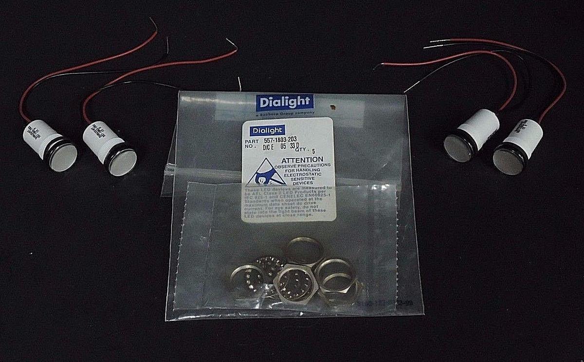 Used LOT OF 4 NEW DIALIGHT 557-1803-203 LED PANEL MOUNT INDICATORS, 5571803203