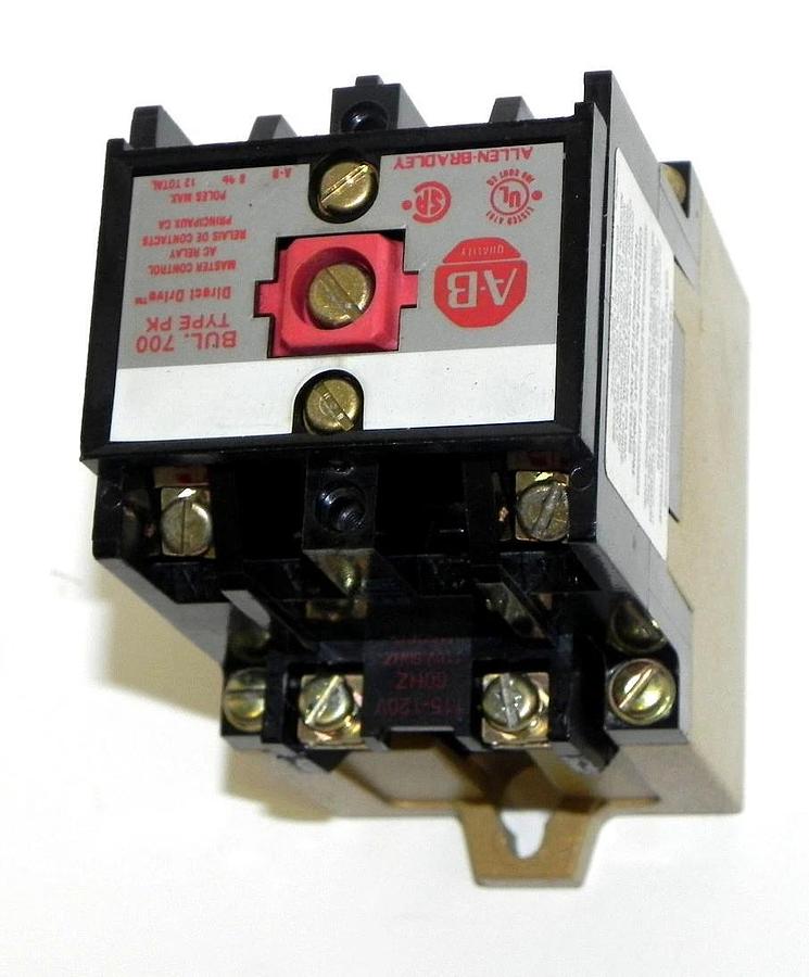 Used ALLEN BRADLEY 700-PK200A1 CONTROL RELAY 700PK200A1 SER. B