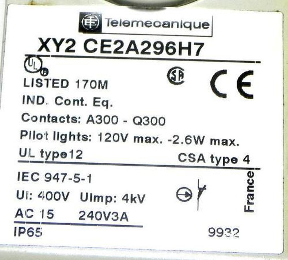 Used TELEMECANIQUE XY2 CE2A296H7 CABLE PULL SWITCH 300VAC 10A