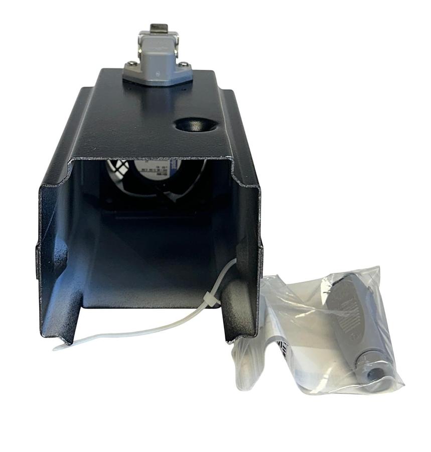 Used SEW-EURODRIVE CMP50VR SERVO MOTOR CASE W/ COOLING FAN 24VDC 3.5W 0.15A NSNP