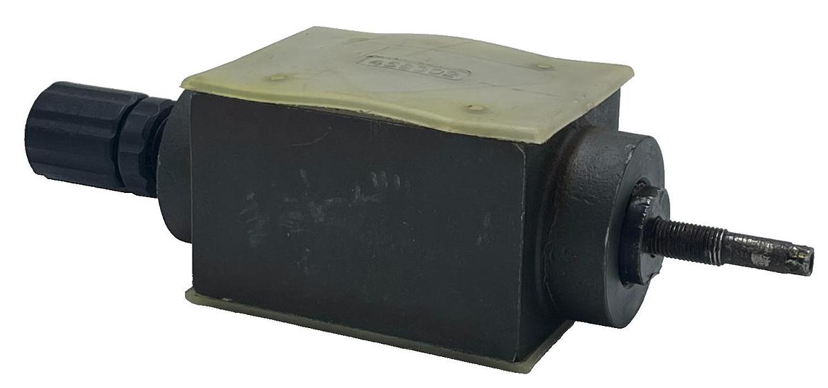 Used NORTHMAN MT-03W-K-I-30 Hydraulic Directional Valve