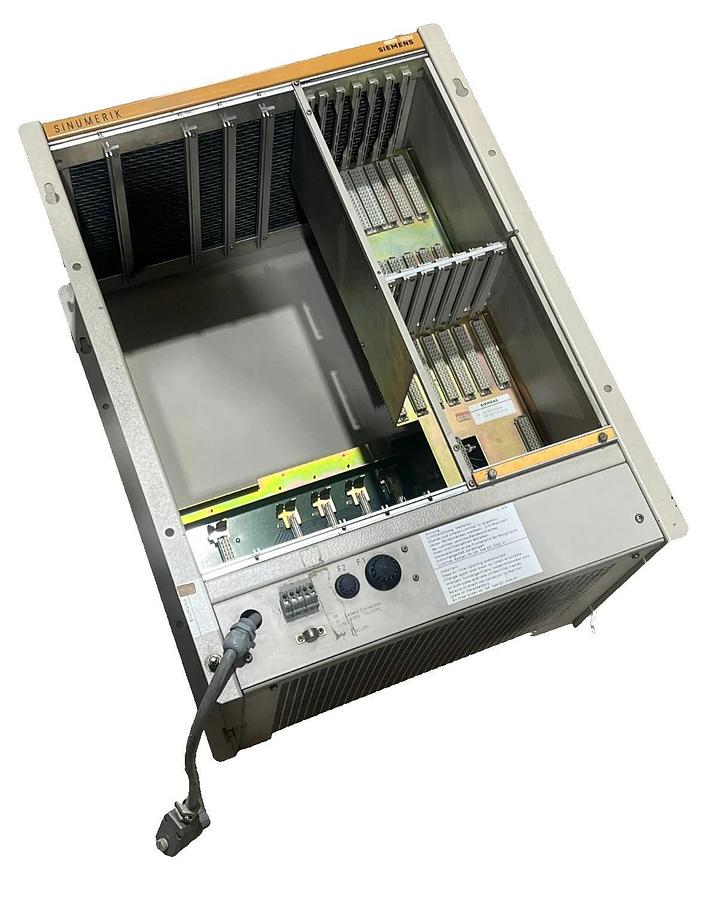 Used SIEMENS SINUMERIK  OPERATOR CONSOLE *FOR PARTS* GE. 548 021.7128.04