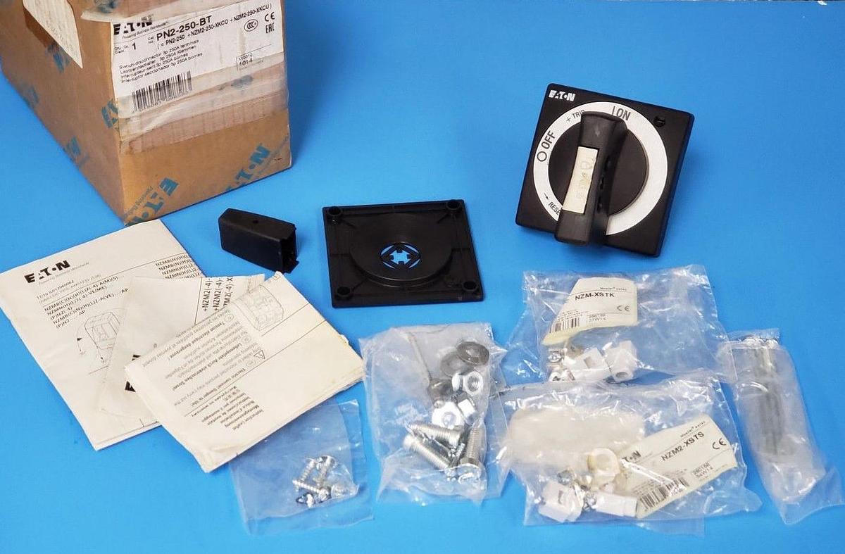 Used EATON MOELLER PN2-250-BT DISCONNECT SWITCH 3P 250A W/ NZM2-XSTS & NZM-XSTK