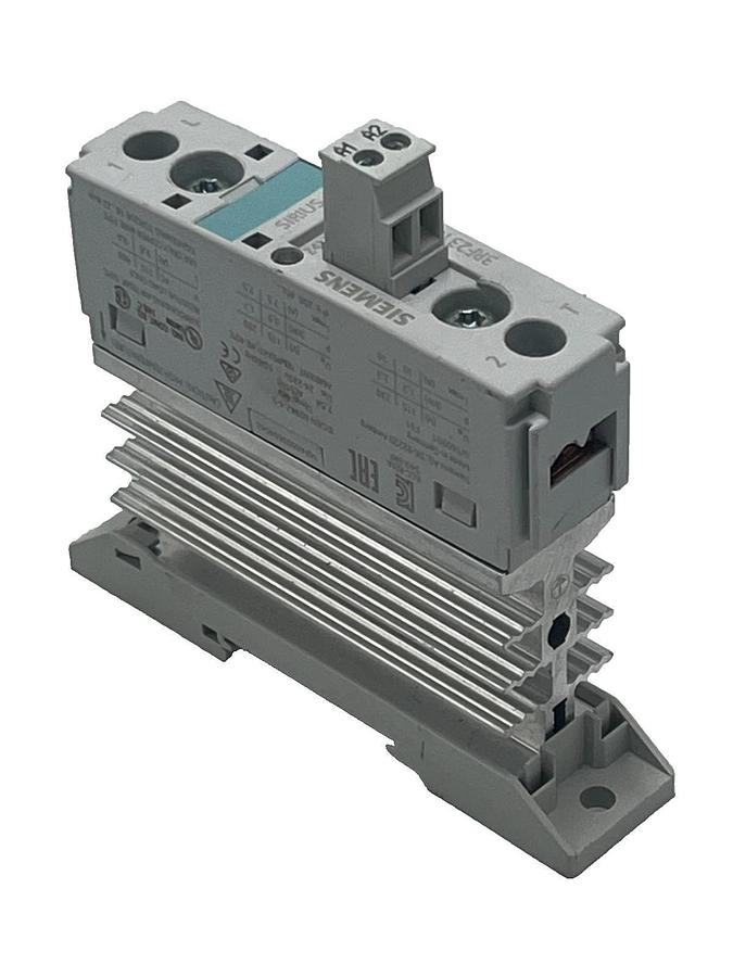 SIEMENS SIRIUS 3RF2310-1AA02 Solid State Relay 10A 48-480VAC AC Switching