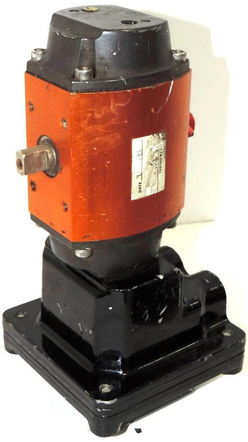 Used WORCESTER CONTROLS 10 39S PNEUMATIC ACTUATOR WITH 20E LK39S NW