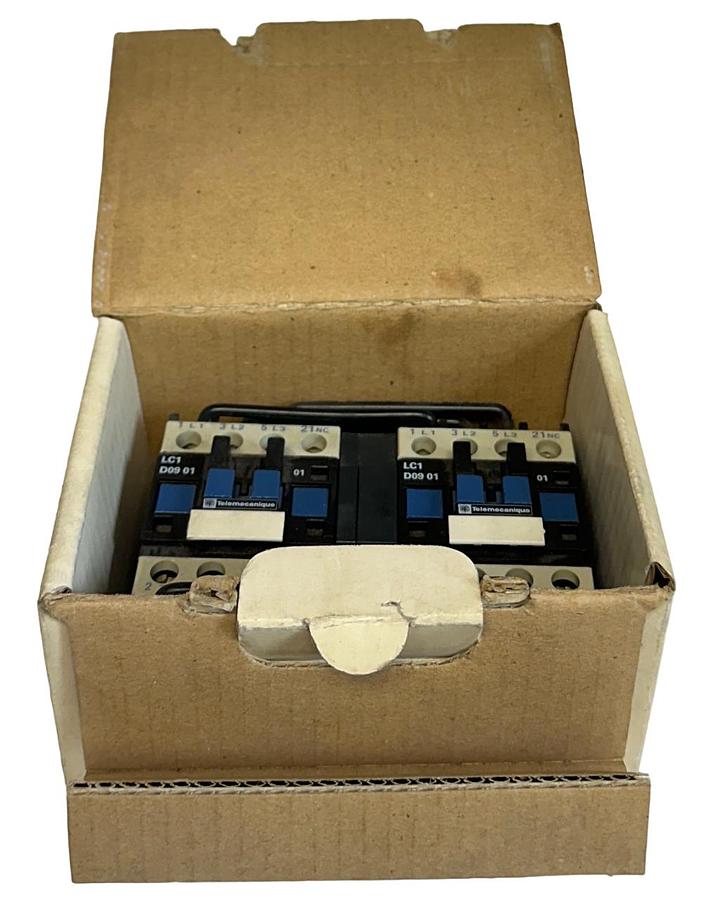 Used TELEMECANIQUE LC2-D0901B7 / LC2D0901B7 REVERSING CONTACTOR 24V 4kW/5HP NSMP