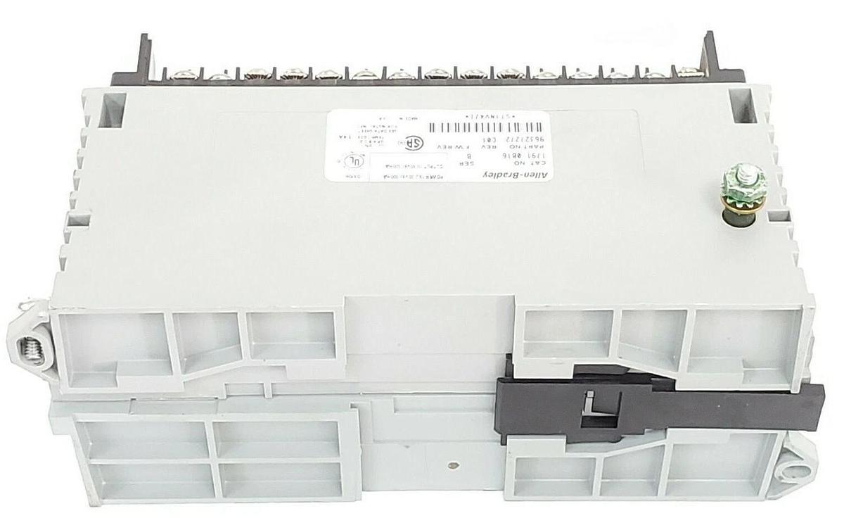 Used ALLEN BRADLEY 1791-0B16 I/O BLOCK 17910B16 SER. B REV. C01, 24VDC, MISSING DOOR