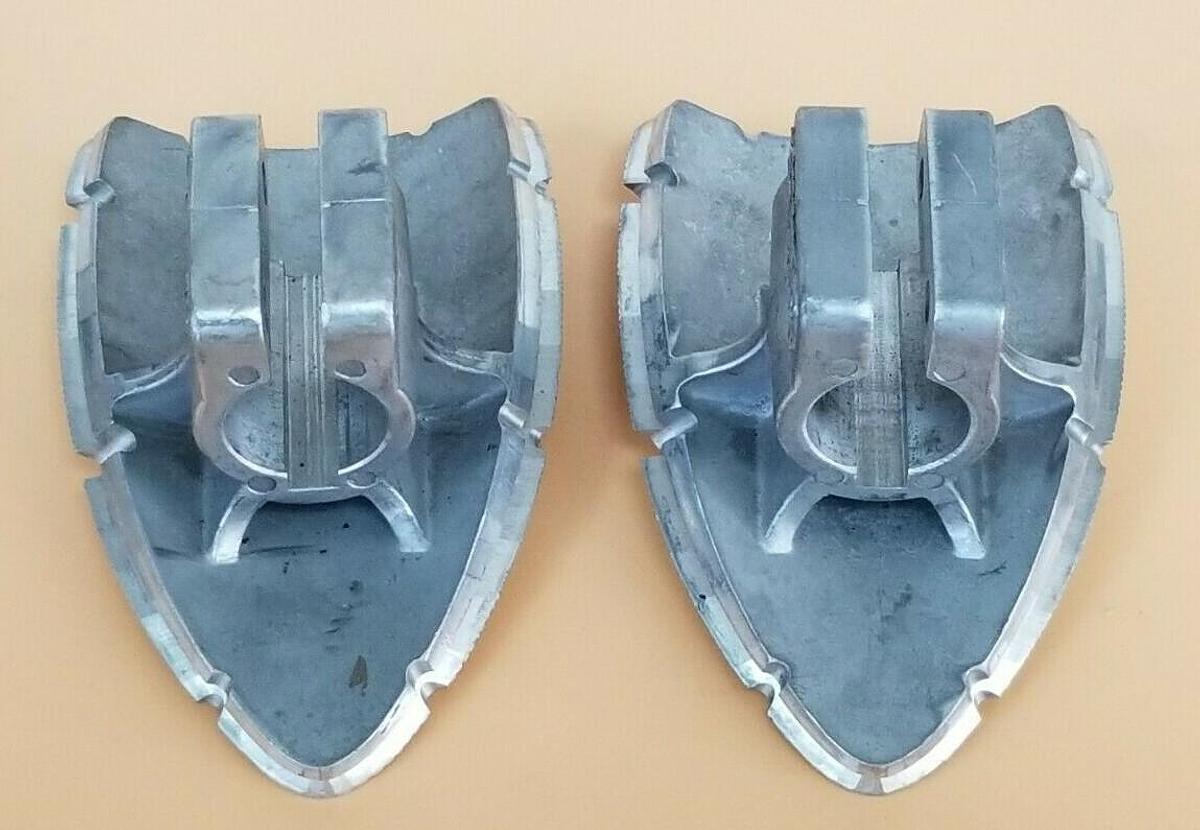 Used LOT OF 2 KRONES 1-02480001-0 ALUMINUM PALLET BODIES 1024800010