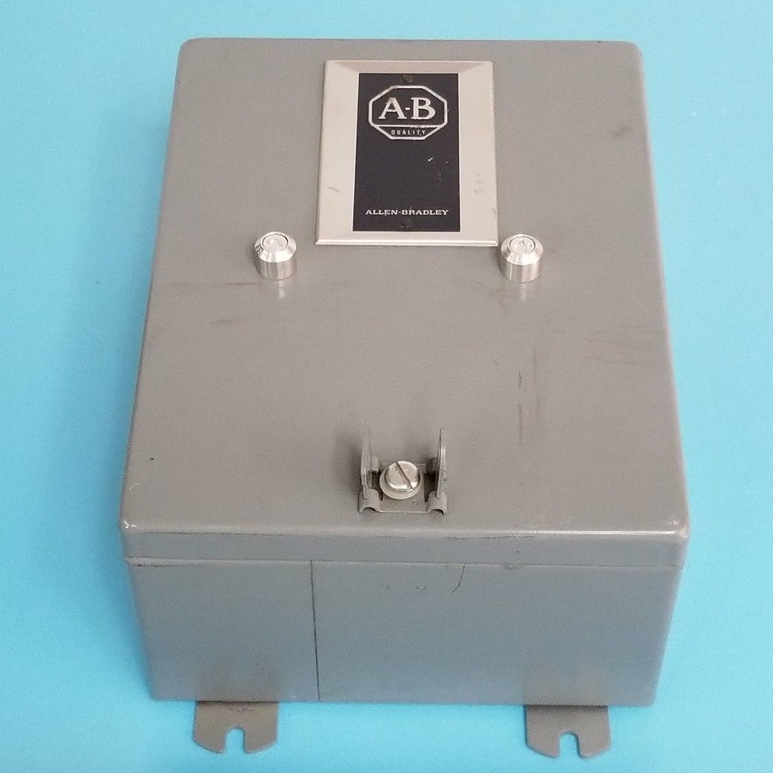 Used NEW ALLEN BRADLEY 709-AJD AUTOMATIC STARTER SER. L 709-A0D103 , 70A86 120V, 60HZ