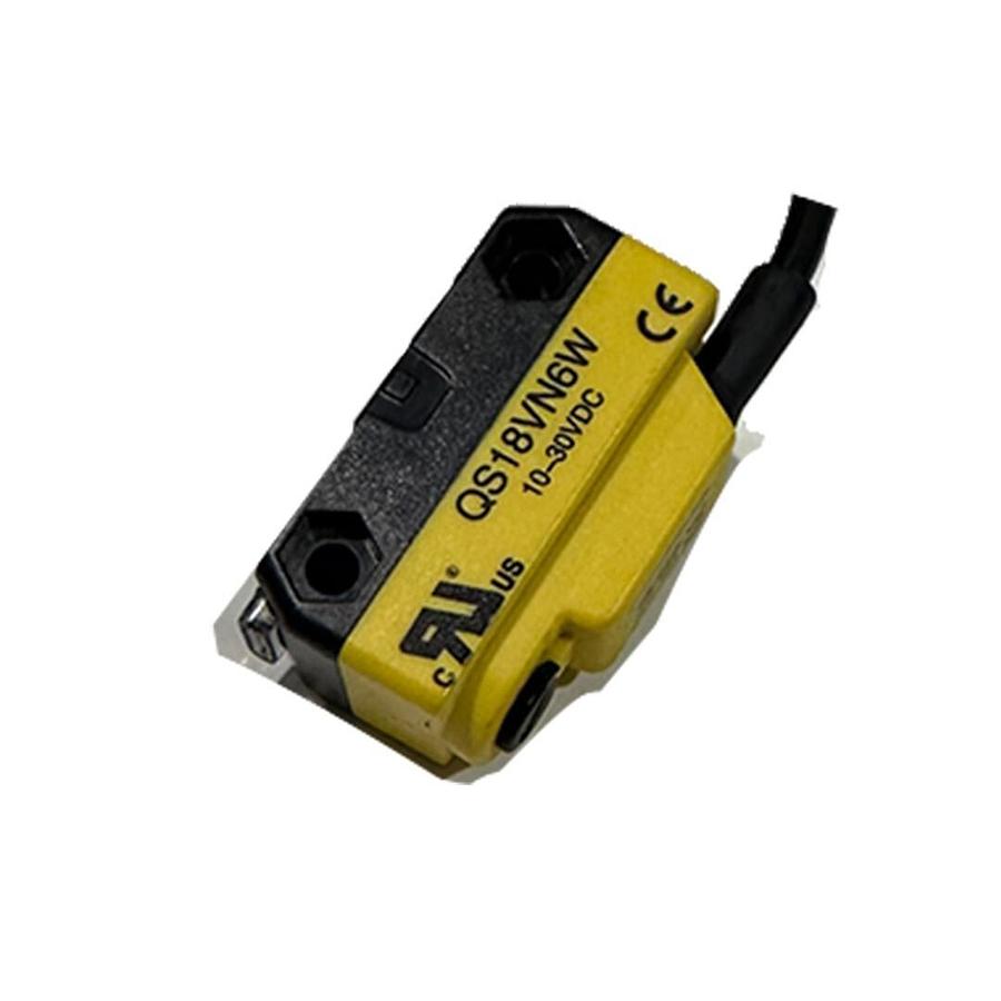 Used NEW BANNER QS18VN6W SENSOR 10-30VDC 61657
