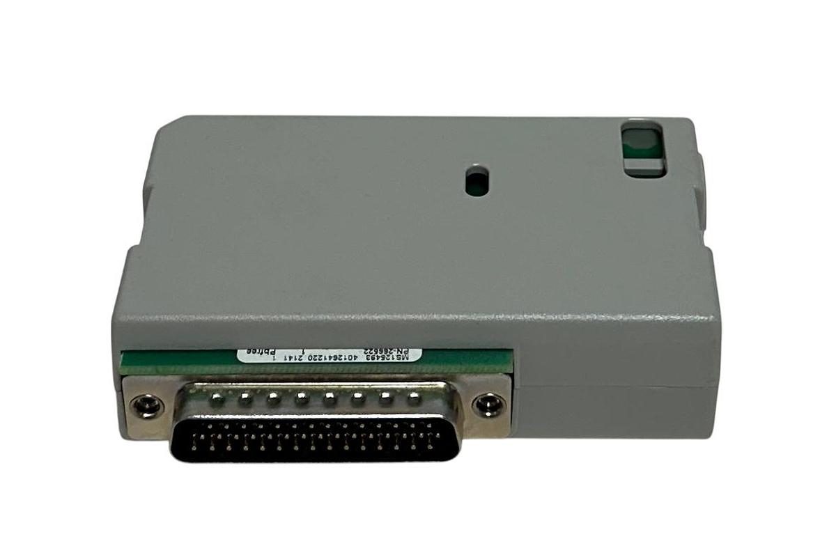 Used ALLEN BRADLEY 2090-U3CBB-DM44 /A ULTRA 3000 BREAKOUT BOARD KIT 44-PIN MALE NSMP