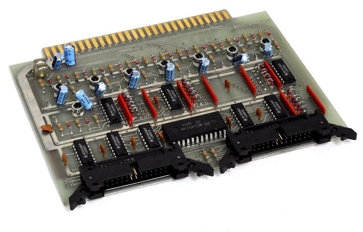 Used GENERIC MCOM002 CIRCUIT BOARD MCOM 002